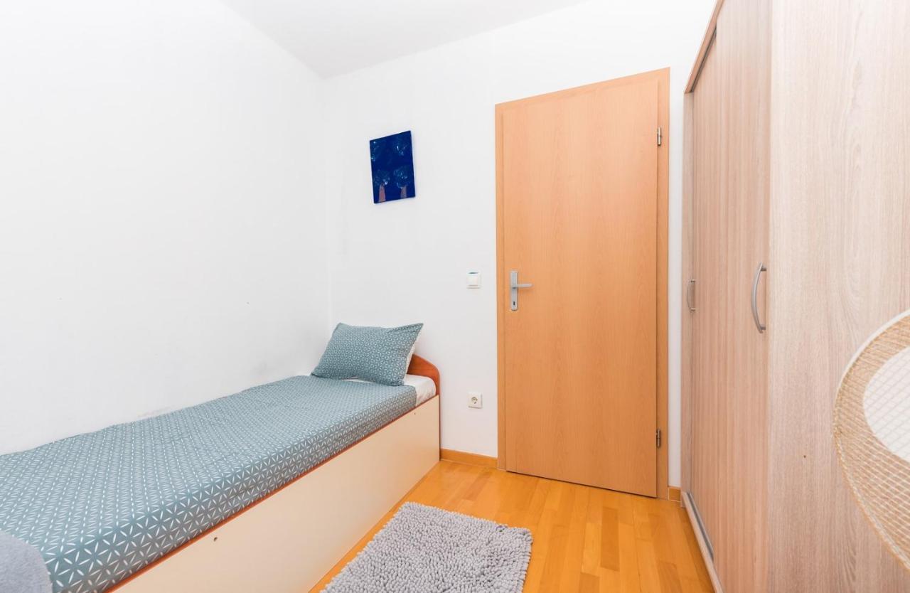 Apartment Sea View In Makarska, Free Parking Ngoại thất bức ảnh